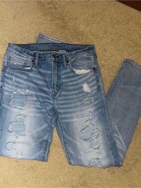American Eagle Outfitters Light Blue Distressed Skinny Jeans